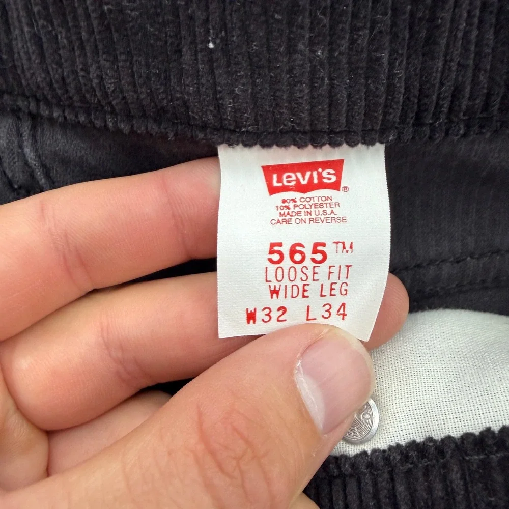 Vintage Levis 565 Loose Fit Wide Leg Corduroy Pants Brown 32x34 Made in USA 90s